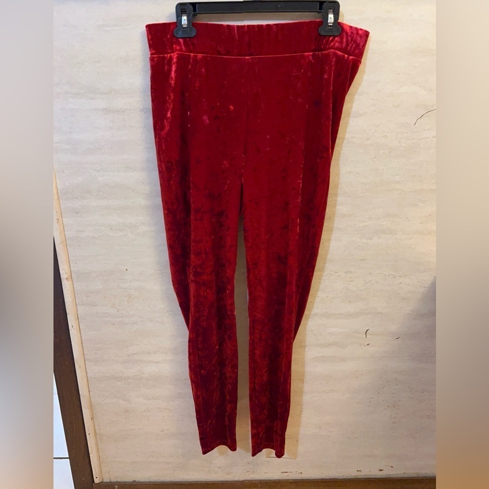 Torrid red velvet relaxed taper pants.